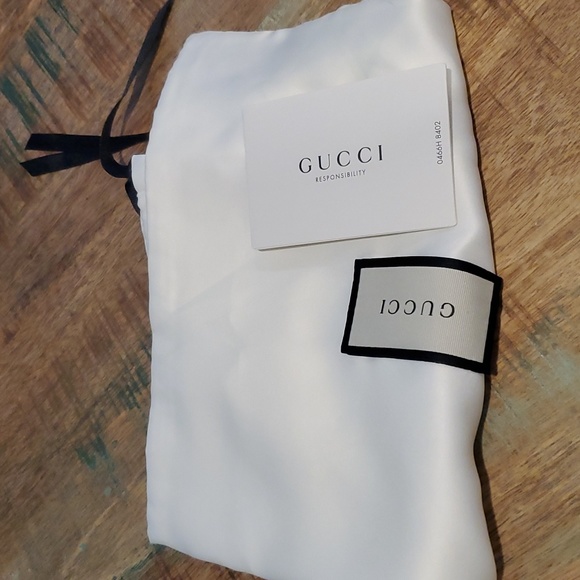Gucci - Picture 4 of 6